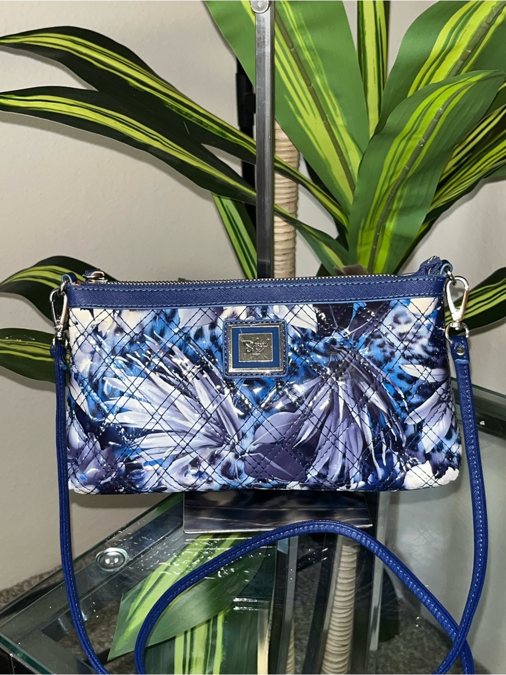 Sharif Floral Crossbody with Blue & Red Botanical Lining